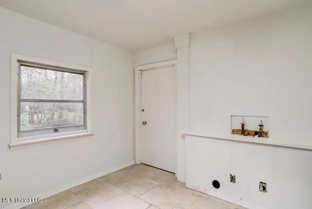 $2,500 | 3809 Montrose Circle, Jackson, MS 39216