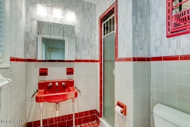 $2,500 | 3809 Montrose Circle, Jackson, MS 39216