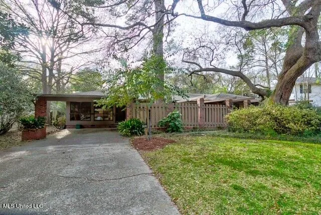 $2,500 | 3809 Montrose Circle, Jackson, MS 39216
