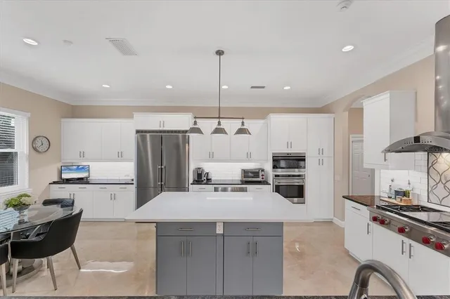 $1,195,000 | 6914 Stanhope Place, University Park, FL 34201