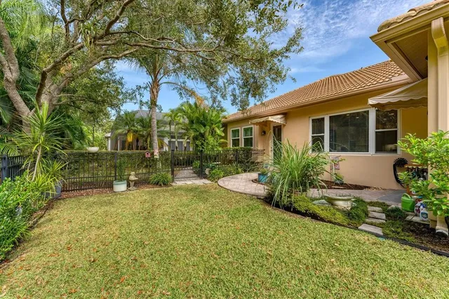 $1,195,000 | 6914 Stanhope Place, University Park, FL 34201