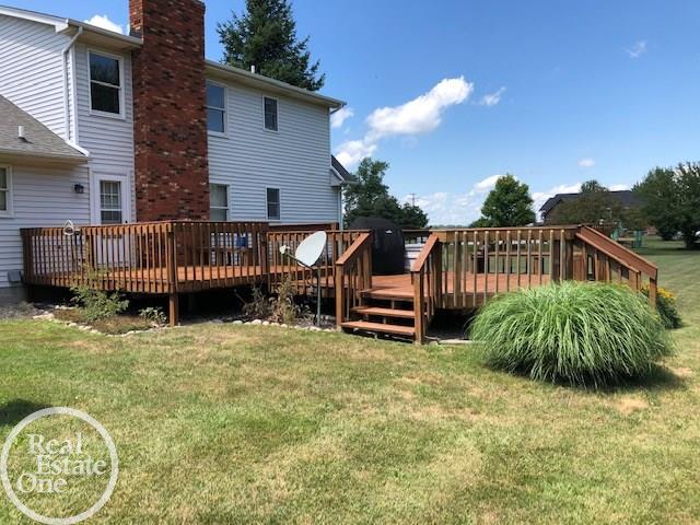 742 Sperry Road Allenton, MI 48002 - Photo 17 of 59 50019044-16.JPG