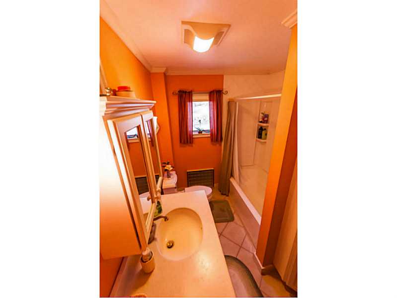 202 High Street Westerly, RI 02891 - Photo 8 of 13 Bathroom. 1st floor