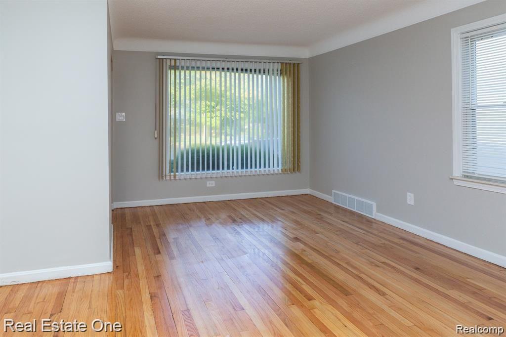 13510 Ashton Road Detroit, MI 48223 - Photo 5 of 43 13510AshtonRd-5.jpg