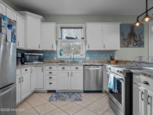 $988,000 | 9804 Heath Place, Emerald Isle, NC 28594