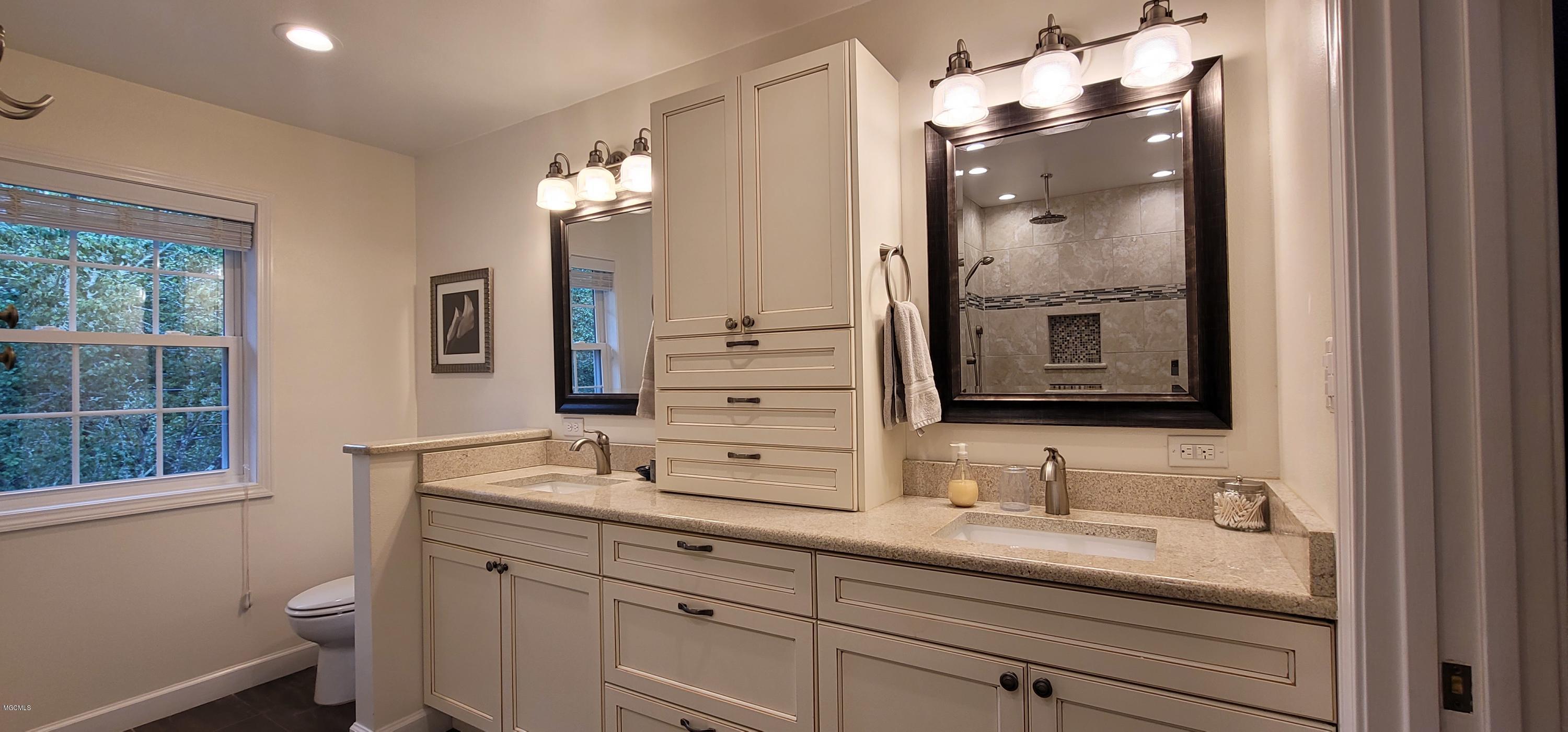 5812 Ridge Road Ocean Springs, MS 39564 - Photo 23 of 36 Bath 1-2