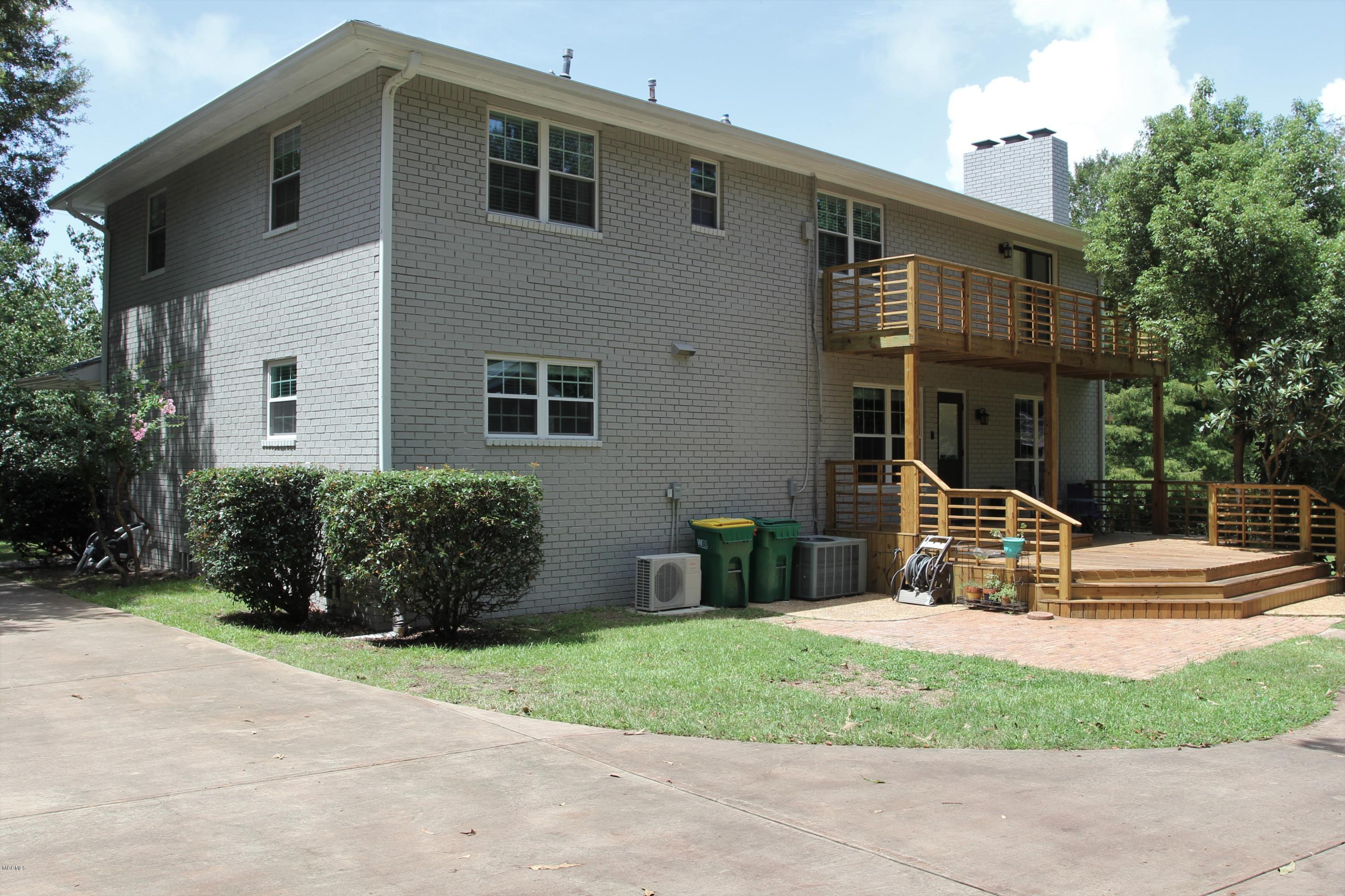 5812 Ridge Road Ocean Springs, MS 39564 - Photo 3 of 36 Back