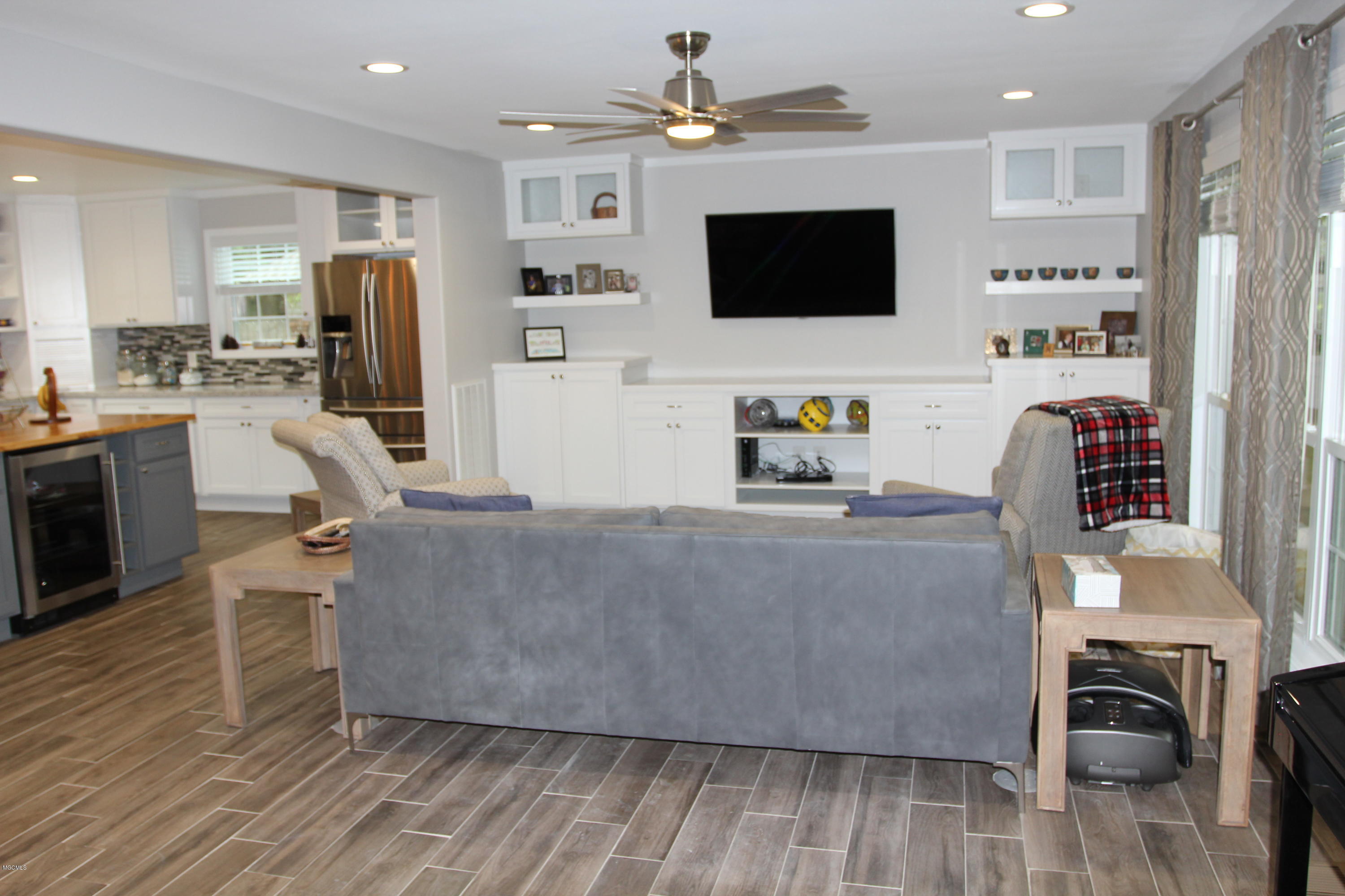 5812 Ridge Road Ocean Springs, MS 39564 - Photo 9 of 36 Family 2