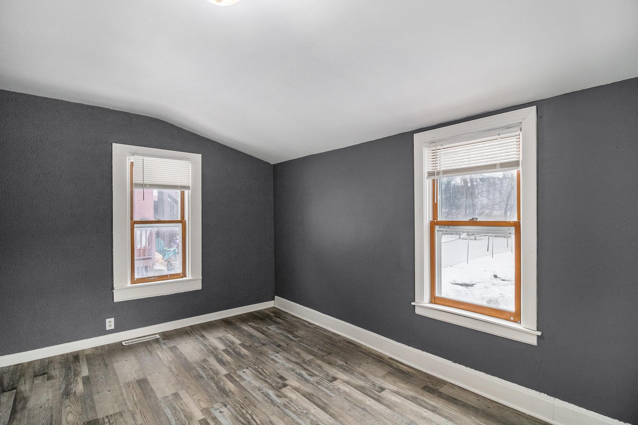 694 Wilson Avenue St. Paul, MN 55106 - Photo 13 of 36