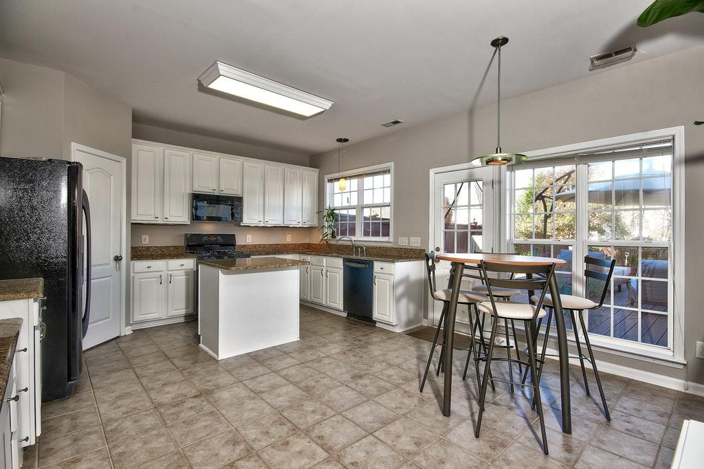 5448 Wind Mountain Lane Raleigh, NC 27613 - Photo 7 of 25 Kitchen