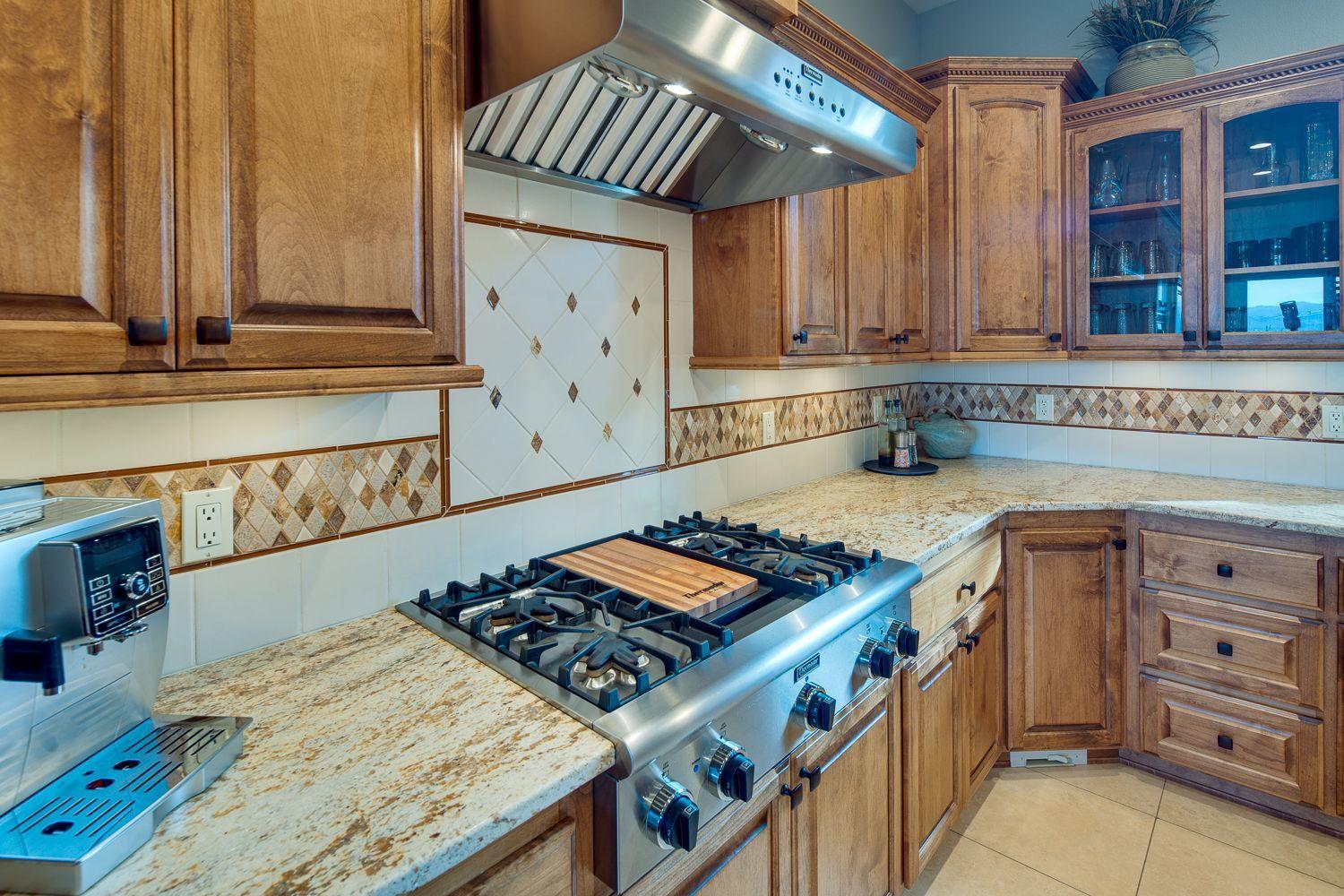 10950 Summit Ridge Court Redmond, OR 97756 - Photo 15 of 49 watsonkitchen