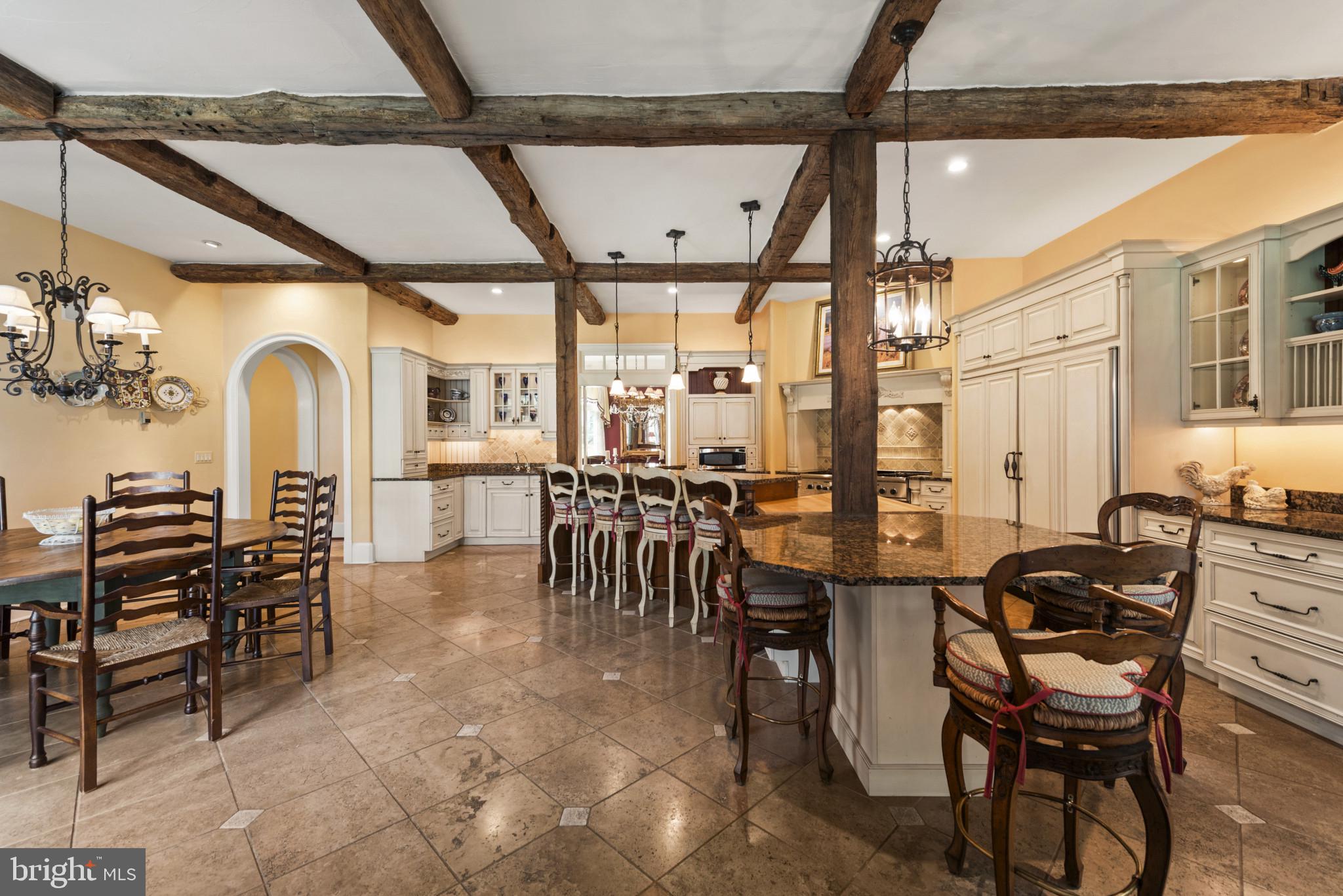 7810 Ruxwood Road Ruxton, MD 21204 - Photo 38 of 94 Island/breakfast bar