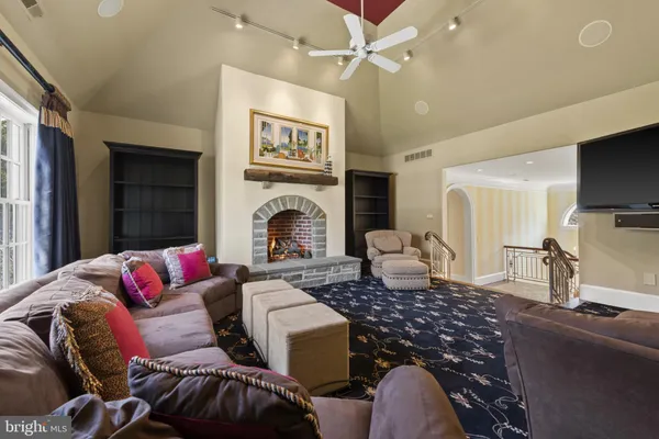 $3,700,000 | 7810 Ruxwood Road, Ruxton, MD 21204