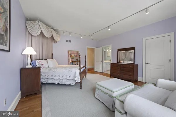 $3,700,000 | 7810 Ruxwood Road, Ruxton, MD 21204