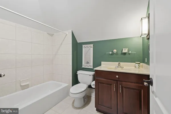 $3,700,000 | 7810 Ruxwood Road, Ruxton, MD 21204