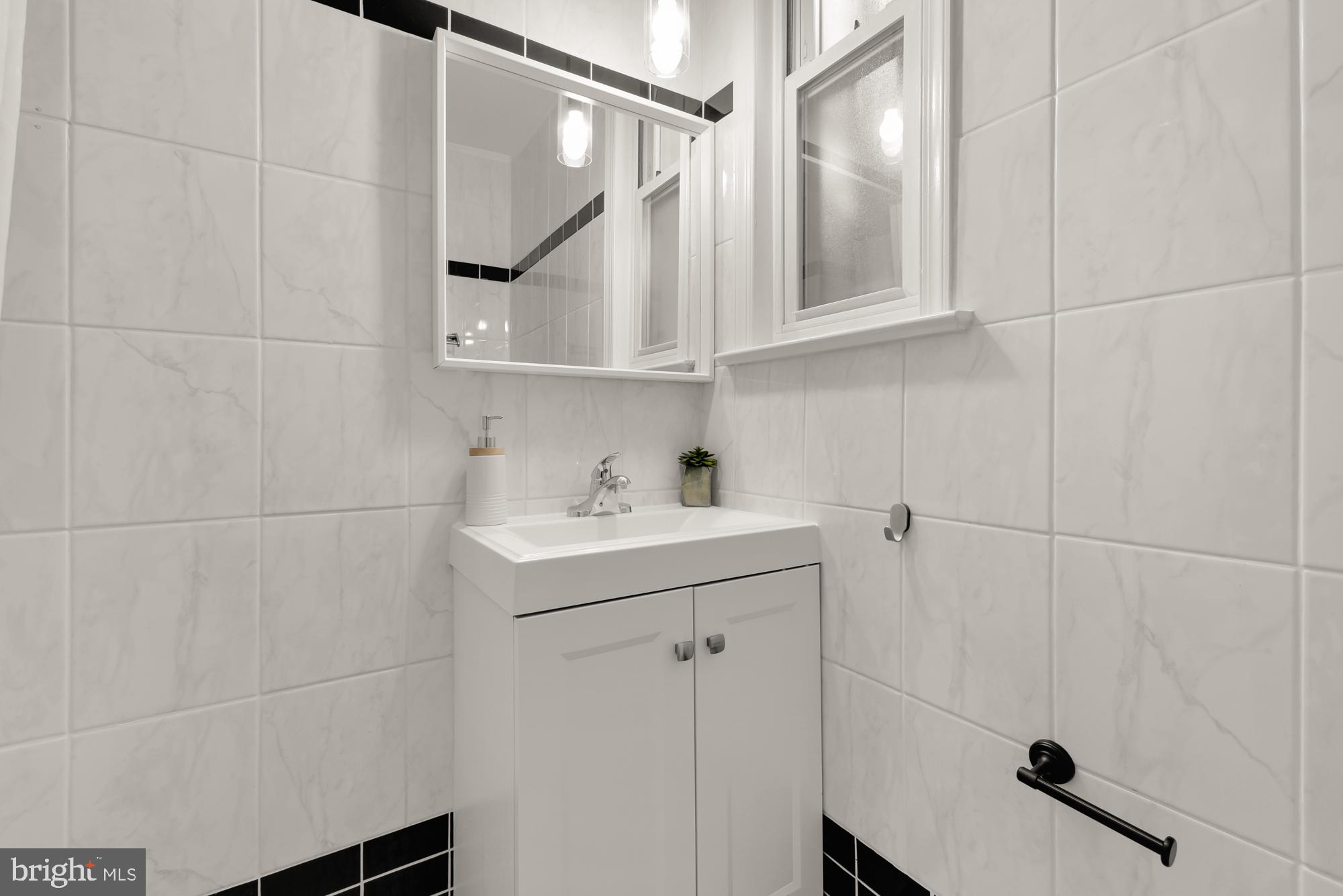2127 Tunlaw Road Northwest Washington, DC 20007 - Photo 9 of 45 Gallery Image 9