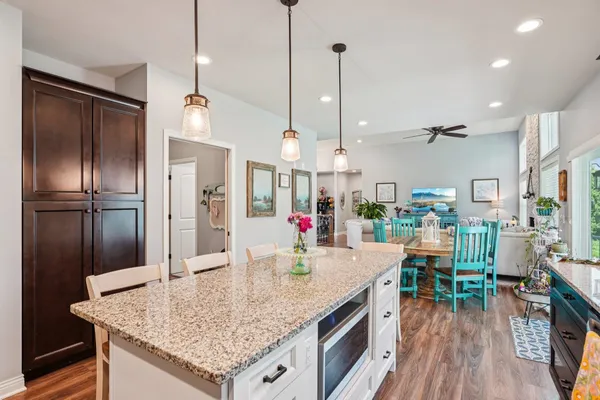 $699,000 | 809 Maple Drive, Mount Horeb, WI 53572