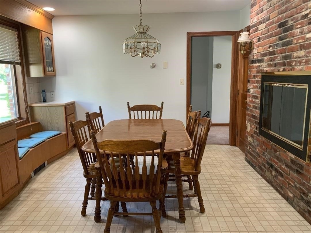 53 Hampden Road East Longmeadow, MA 01028 - Photo 11 of 41