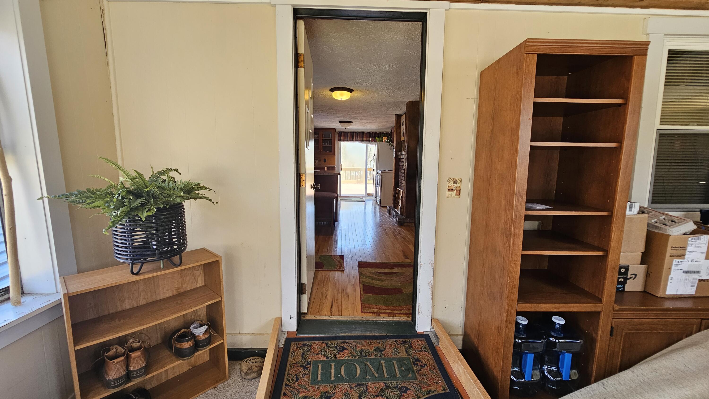 31 Church Street Turner, ME 04282 - Photo 3 of 41 Entrance