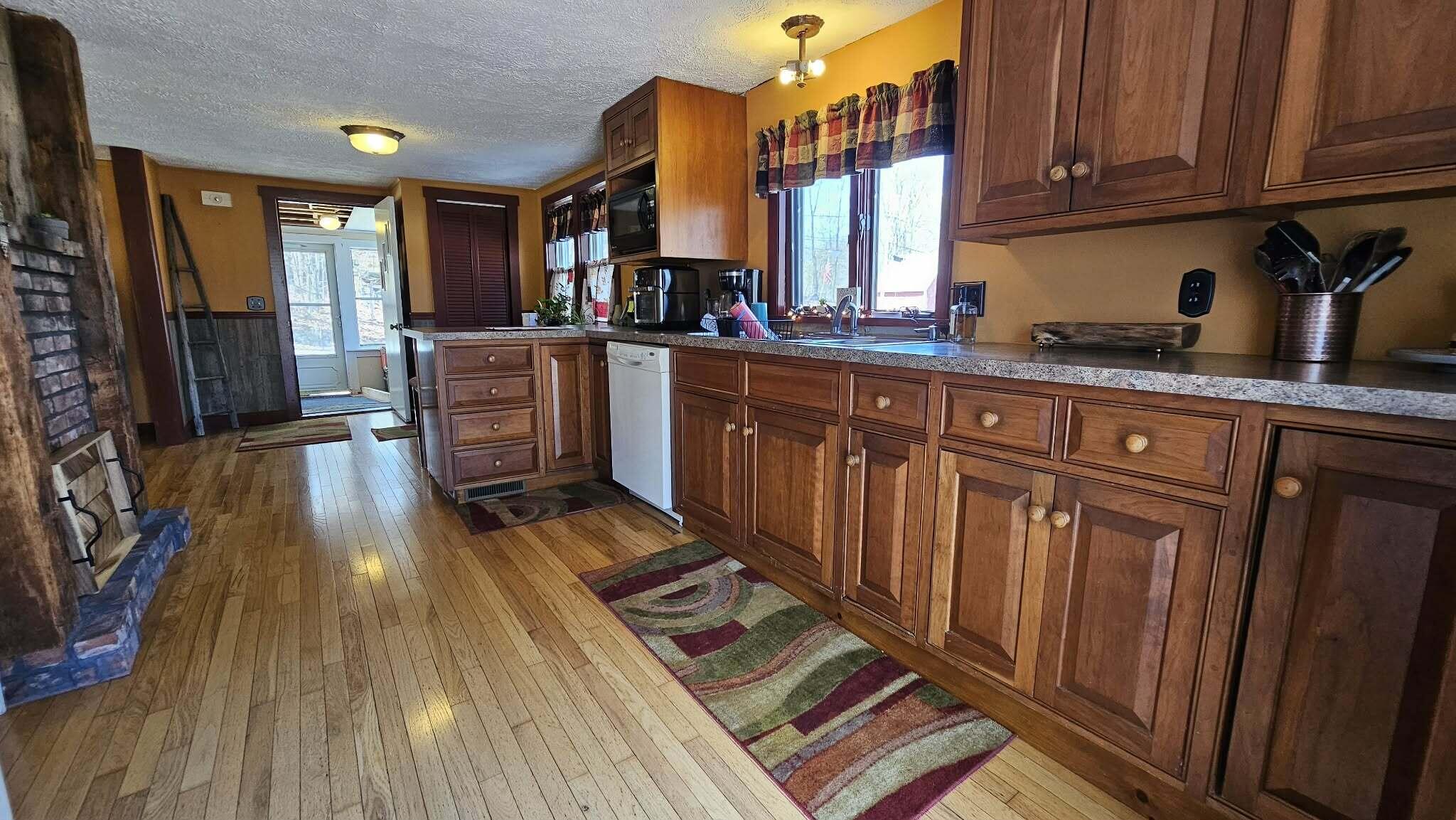 31 Church Street Turner, ME 04282 - Photo 5 of 41 Kitchen
