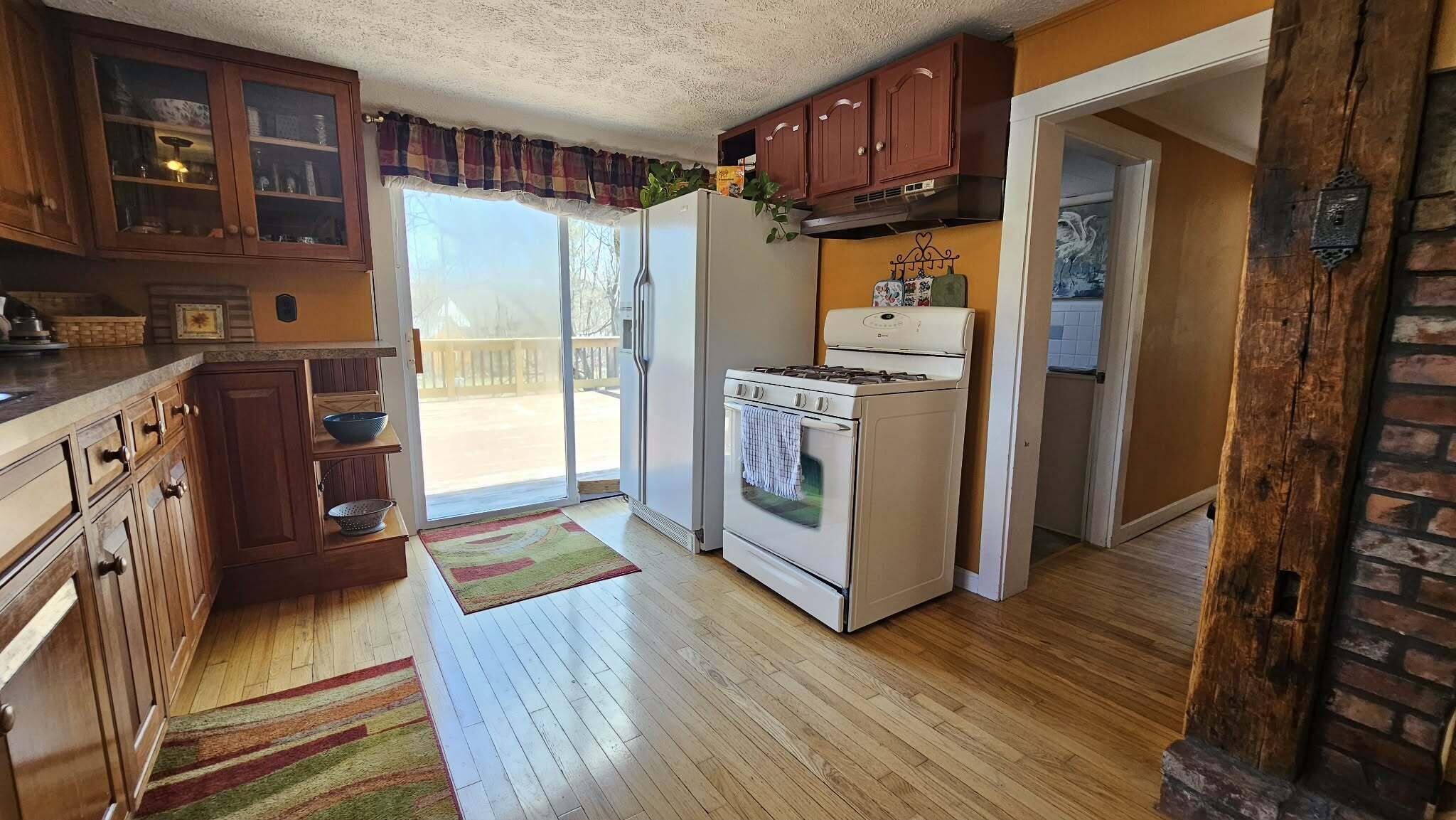 31 Church Street Turner, ME 04282 - Photo 7 of 41 Kitchen