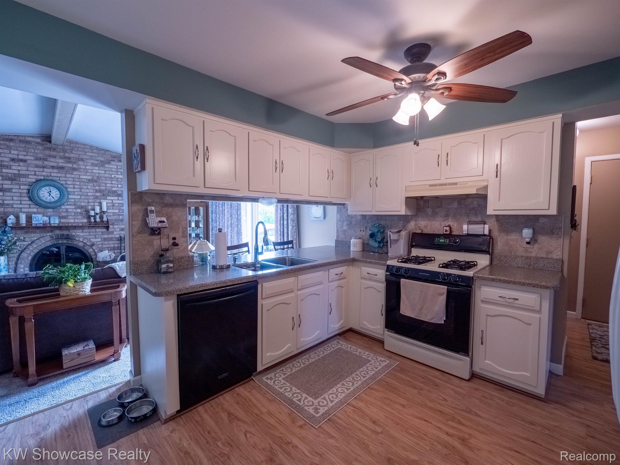 45646 Spagnuolo Road Macomb, MI 48044 - Photo 20 of 42 Gallery Image 20