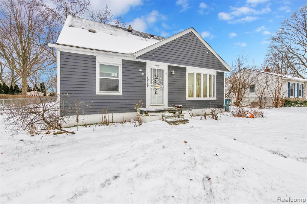 1919 West 14 Mile Road Royal Oak, MI 48073 - Photo 19 of 22