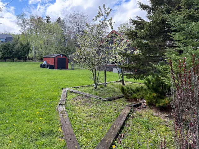 $599,000 | 364-367 Main Road, Islesboro, ME 04848