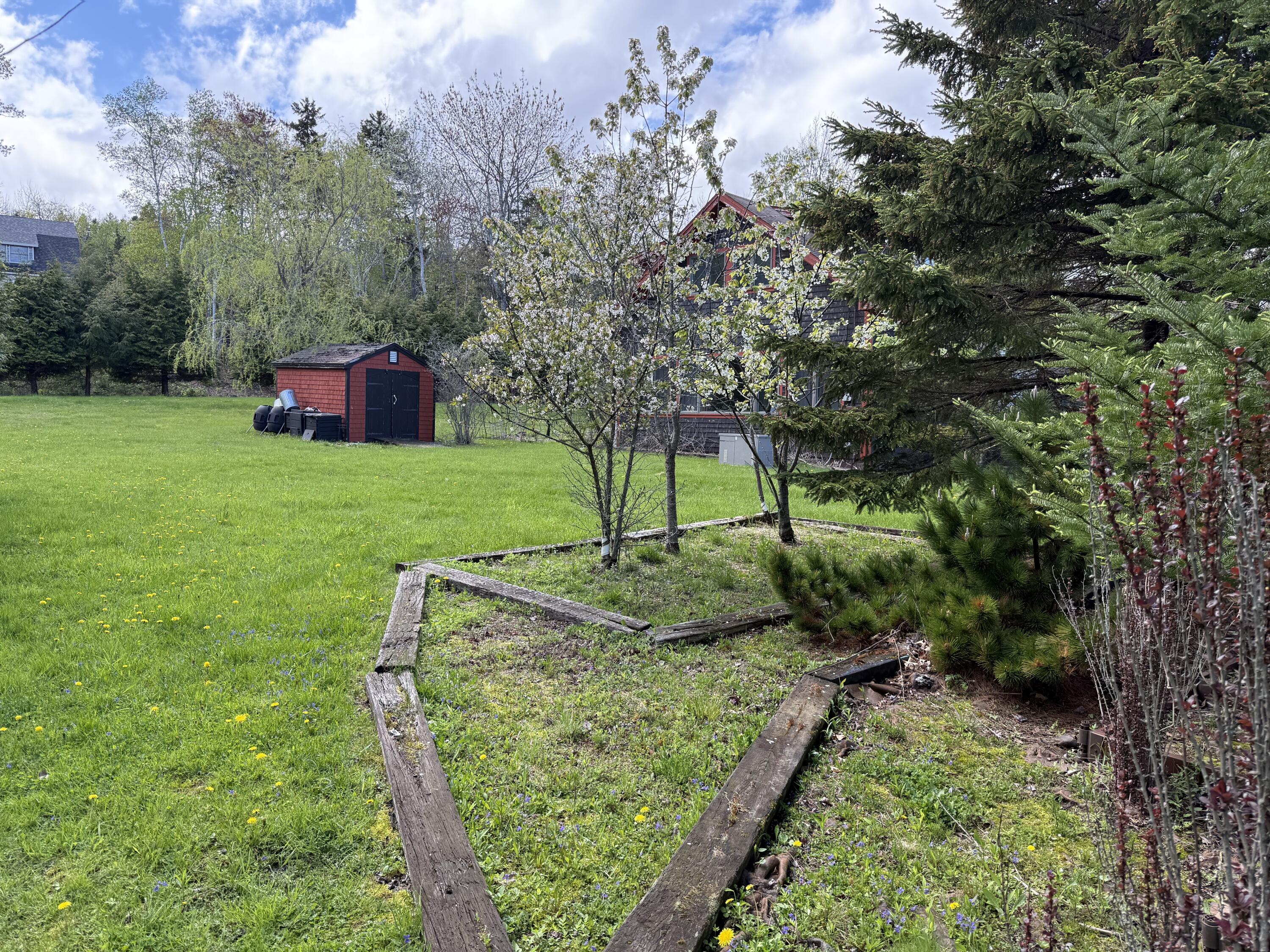 364-367 Main Road Islesboro, ME 04848 - Photo 11 of 25 IMG_1786