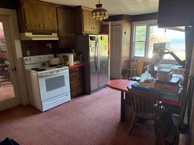 $599,000 | 364-367 Main Road, Islesboro, ME 04848