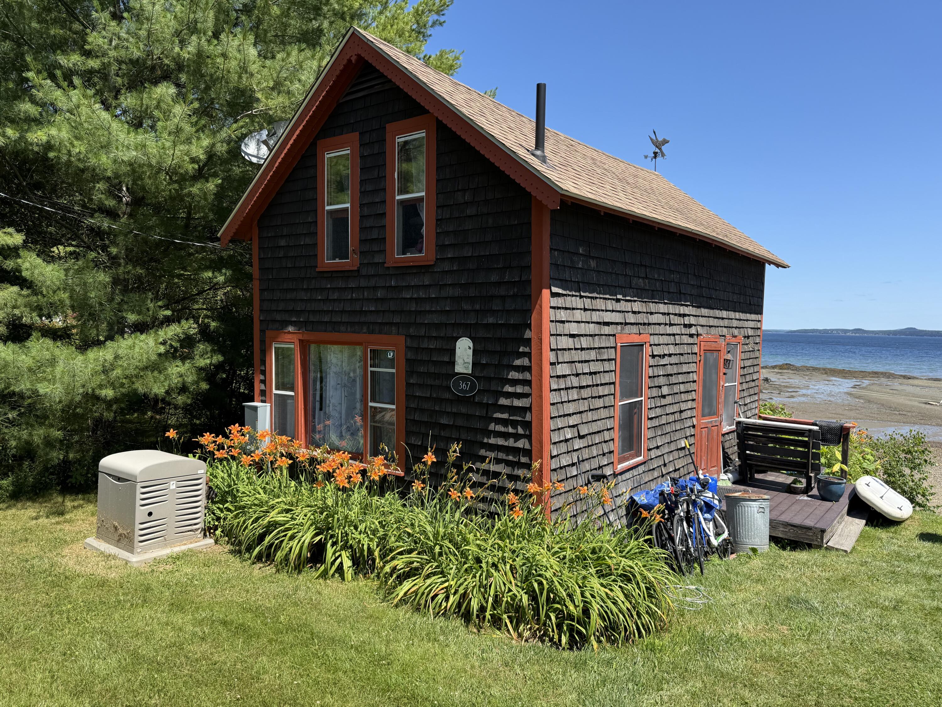 364-367 Main Road Islesboro, ME 04848 - Photo 21 of 25 2025-07-18 12.20.37