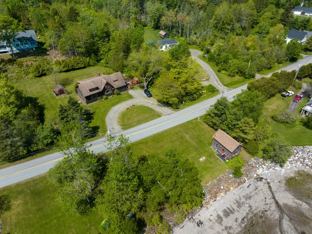 $599,000 | 364-367 Main Road, Islesboro, ME 04848