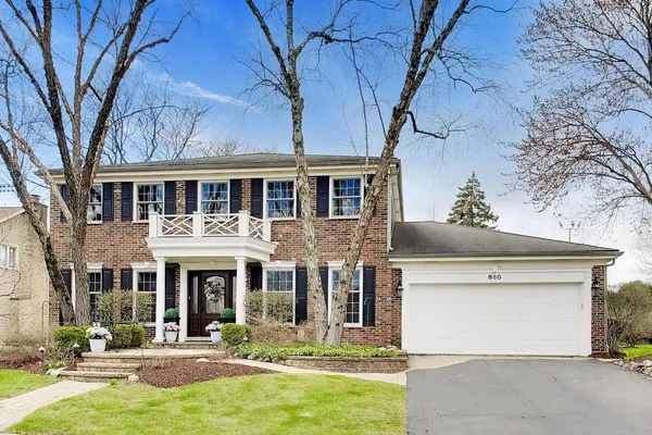 $750,000 | 860 West Carriageway Circle, Palatine, IL 60067