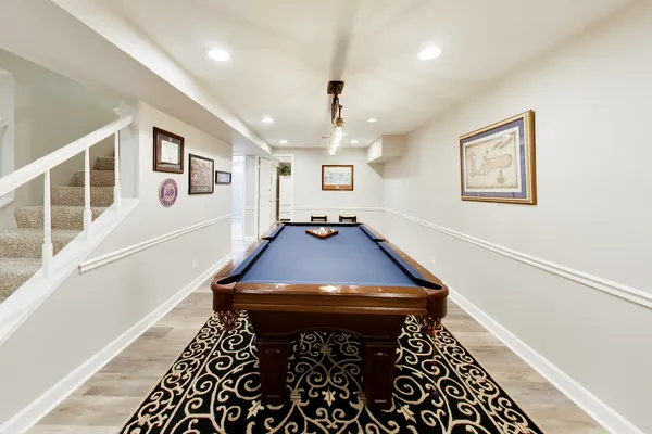 $750,000 | 860 West Carriageway Circle, Palatine, IL 60067