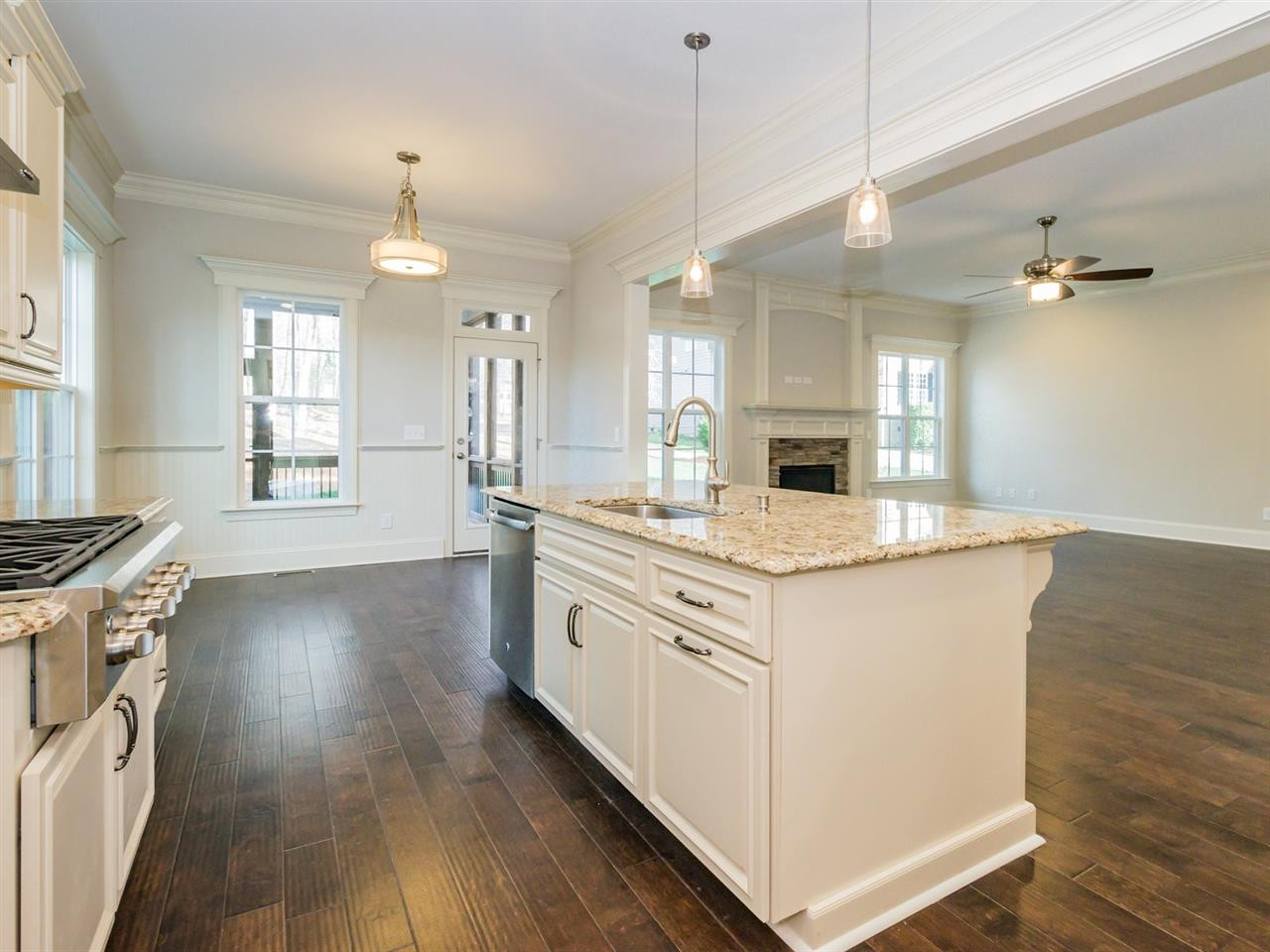 8004 Jessamine Way Raleigh, NC 27612 - Photo 9 of 25 Photo 9