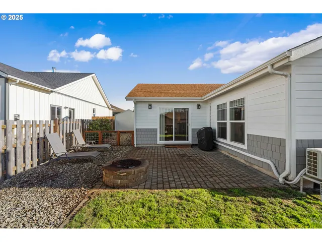 $655,000 | 2669 Cedar Loop, Bandon, OR 97411