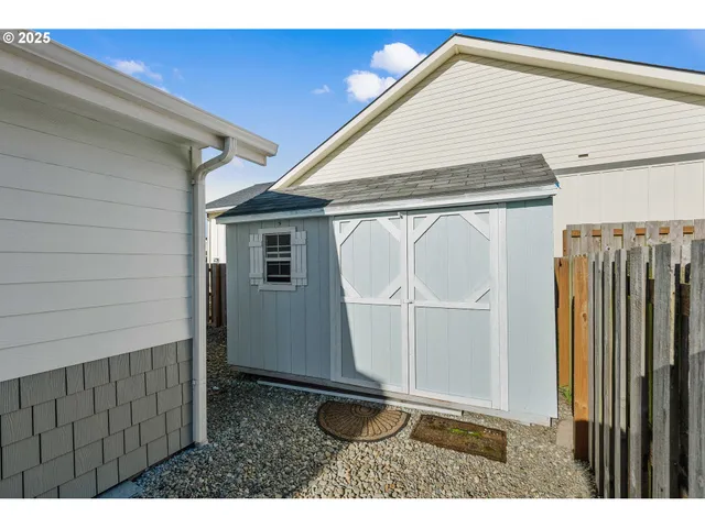 $655,000 | 2669 Cedar Loop, Bandon, OR 97411