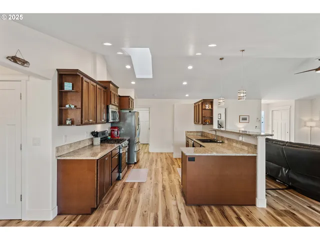 $655,000 | 2669 Cedar Loop, Bandon, OR 97411