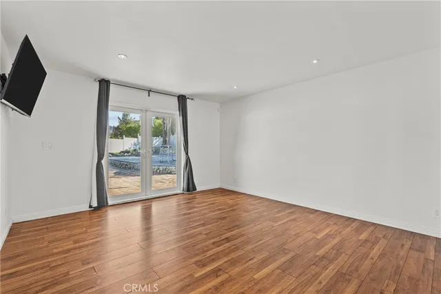 $6,995 | 4506 El Abaca Place, Tarzana, CA 91356