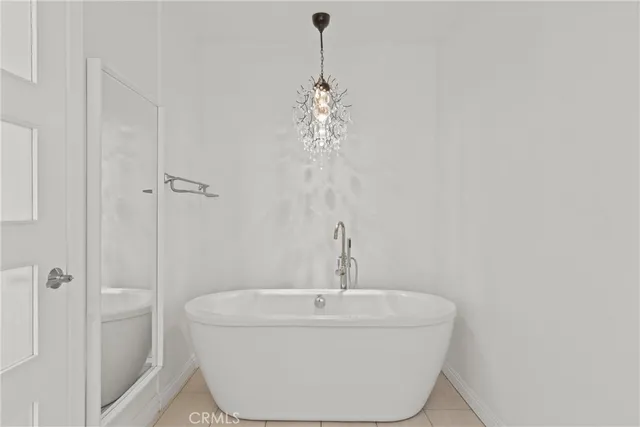 $6,995 | 4506 El Abaca Place, Tarzana, CA 91356