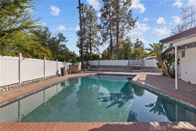 $6,995 | 4506 El Abaca Place, Tarzana, CA 91356