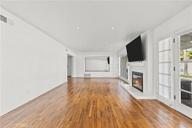 $6,995 | 4506 El Abaca Place, Tarzana, CA 91356