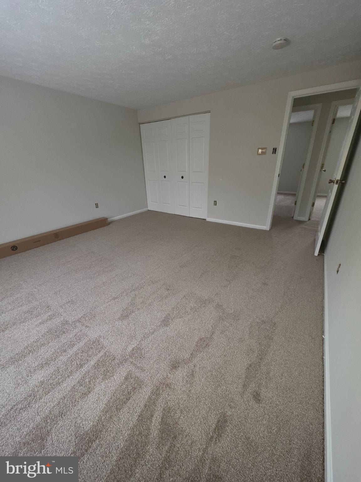 10854 Green View Way Columbia, MD 21044 - Photo 3 of 8 a view of room