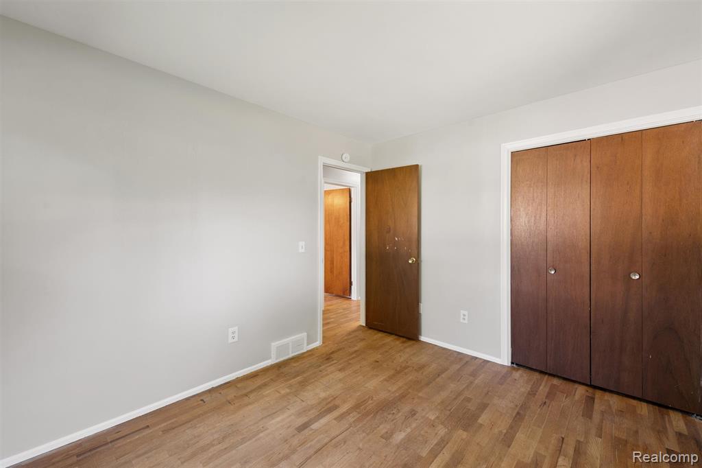 3196 Red Barn Road Flint, MI 48507 - Photo 26 of 45 Gallery Image 26