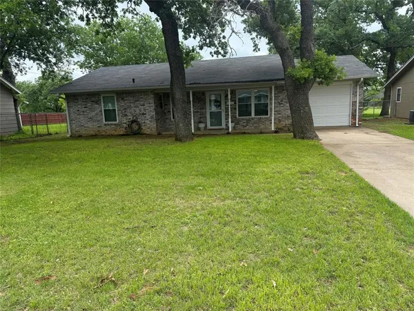$315,000 | 1530 Groesbeck Street, Stephenville, TX 76401
