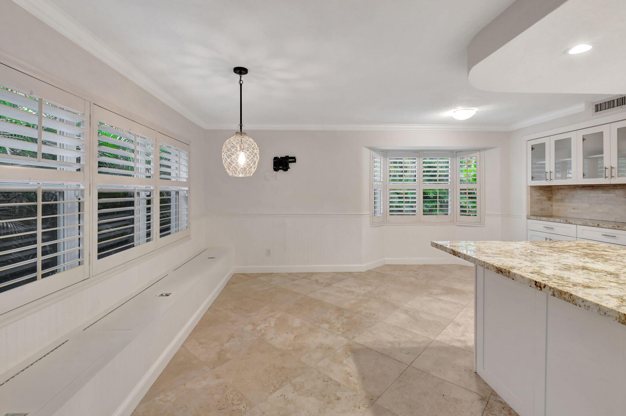 644 S Road Boynton Beach, FL 33435 - Photo 16 of 39 Breakfast/Sitting Area