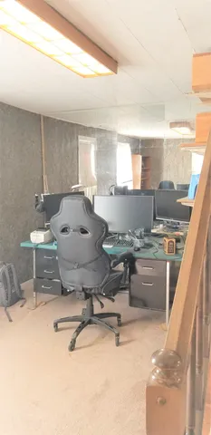 $165,000 | 225 North Weaver Avenue, Hesston, KS 67062