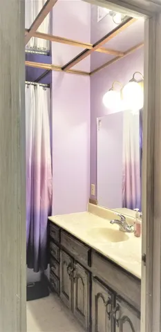 $165,000 | 225 North Weaver Avenue, Hesston, KS 67062