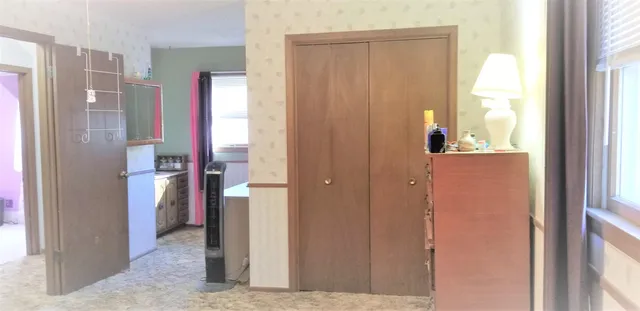 $165,000 | 225 North Weaver Avenue, Hesston, KS 67062