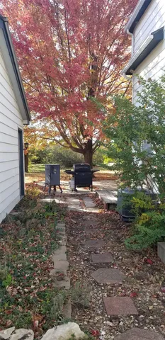 $165,000 | 225 North Weaver Avenue, Hesston, KS 67062